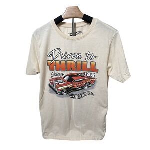 Hot Wheels Graphic T-Shirt Mens Medium Cream Driven to Thrill Since 68 Tee